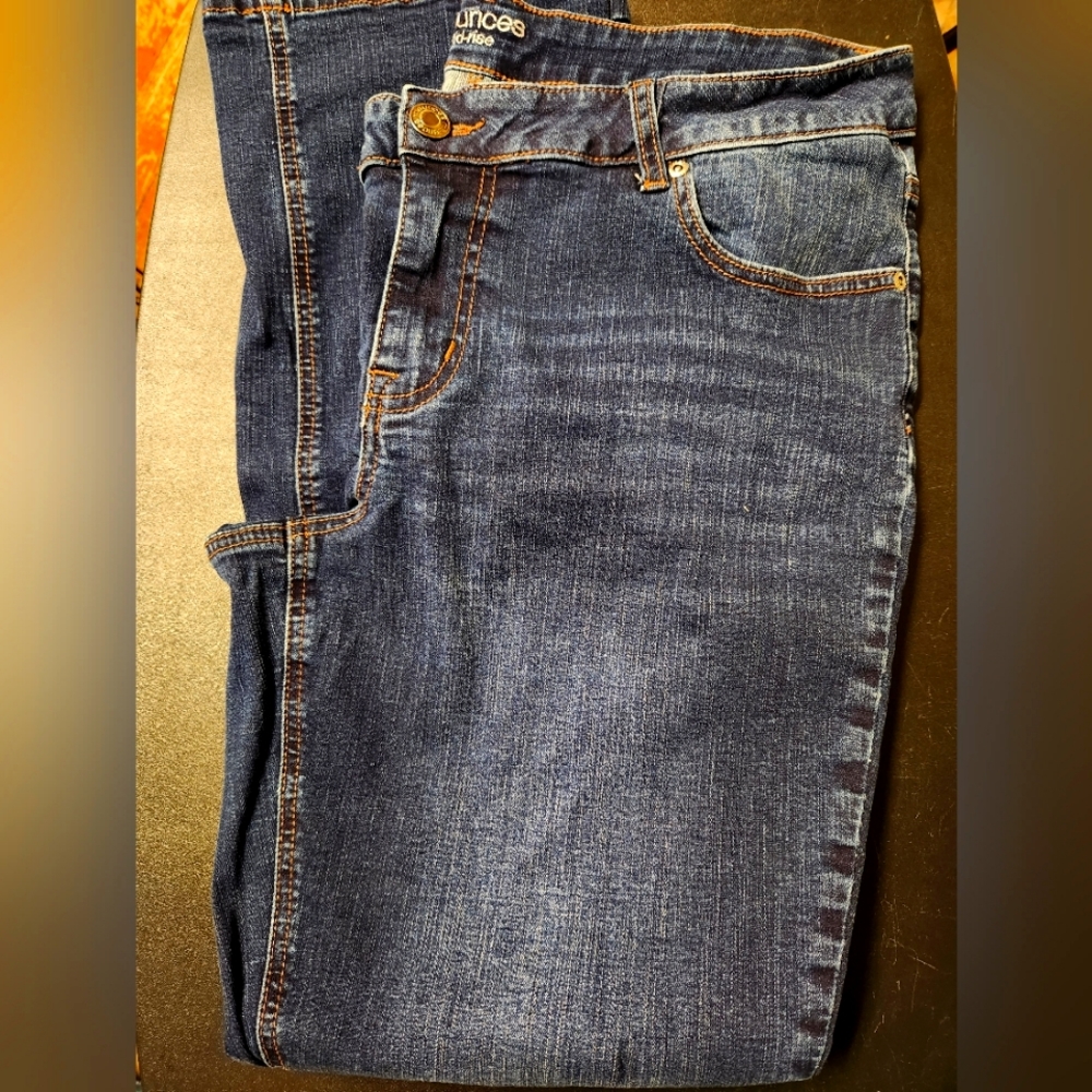 Maurices Mid-Rise Straight Leg Jeans